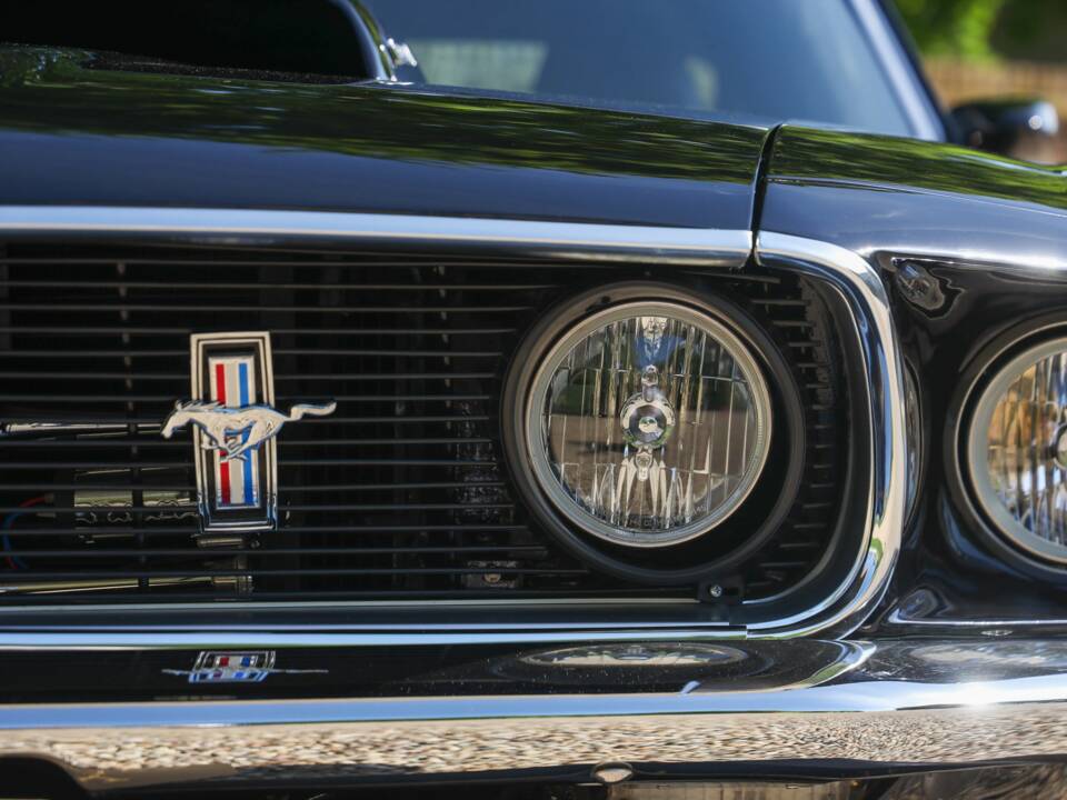 Image 20/50 of Ford Mustang 302 (1969)