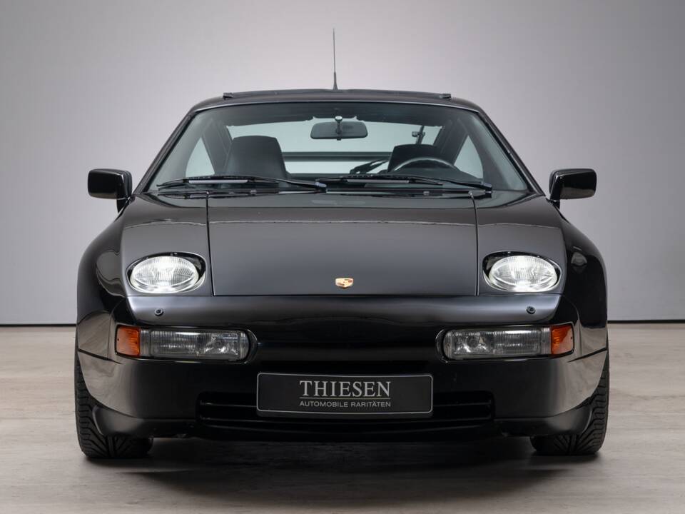 Image 3/43 of Porsche 928 GT (1991)