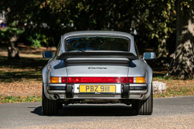 Bild 7/42 von Porsche 911 Carrera 3.2 (1989)