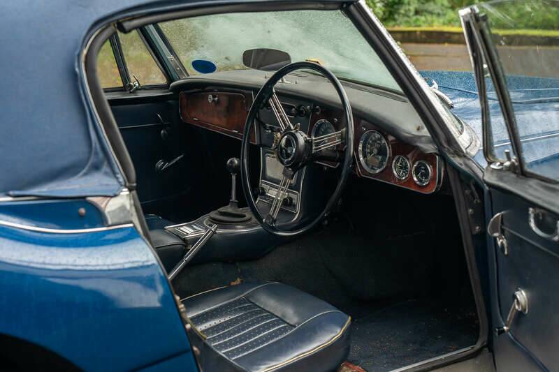 Immagine 2/50 di Austin-Healey 3000 Mk III (BJ8) (1967)