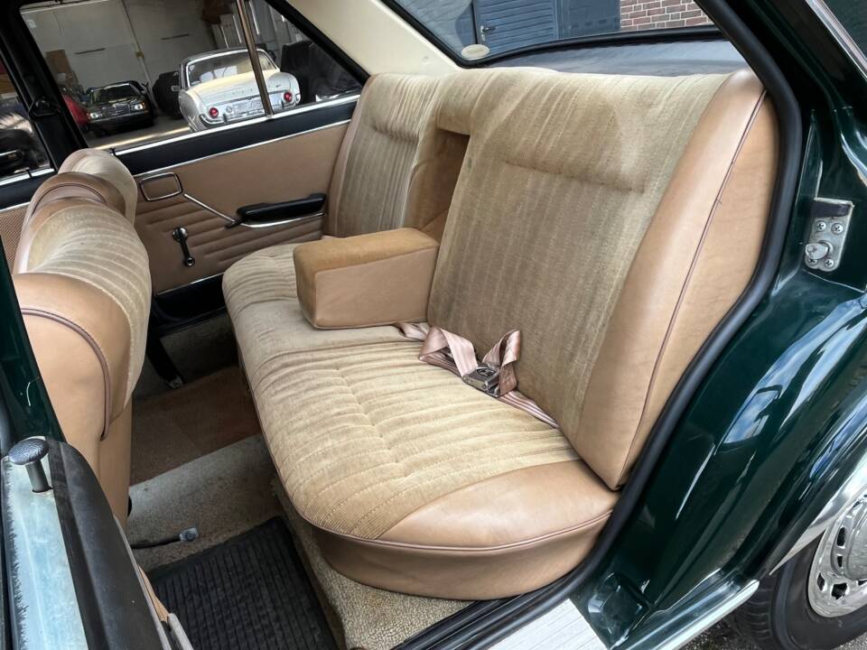 Image 56/88 of Audi 100 LS (1970)