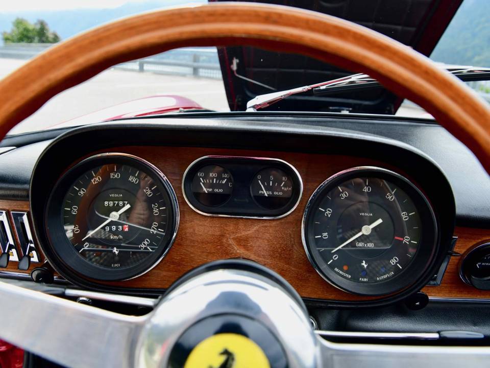 Imagen 47/50 de Ferrari 275 GTS (1965)