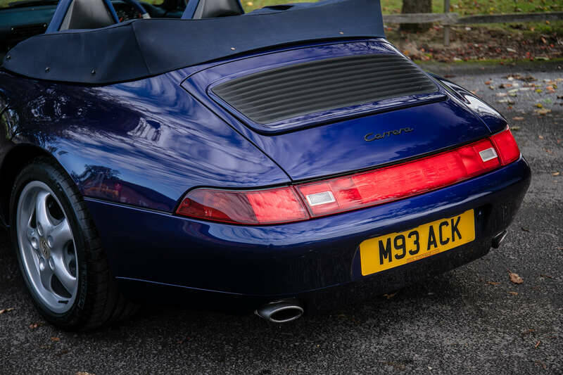 Image 8/41 of Porsche 911 Carrera (1995)