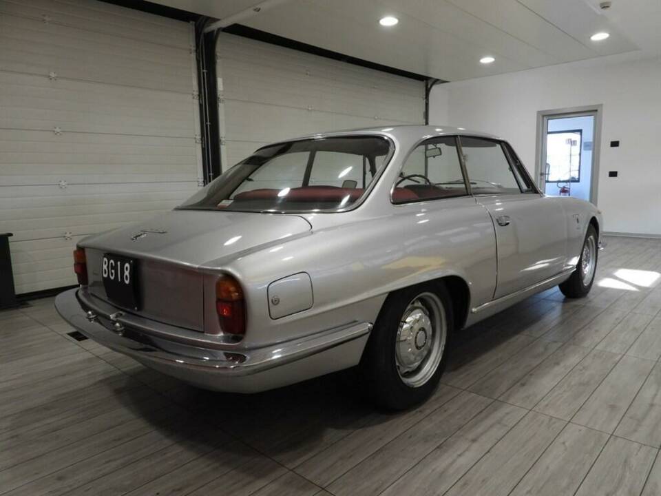 Bild 4/15 von Alfa Romeo 2600 Sprint (1964)