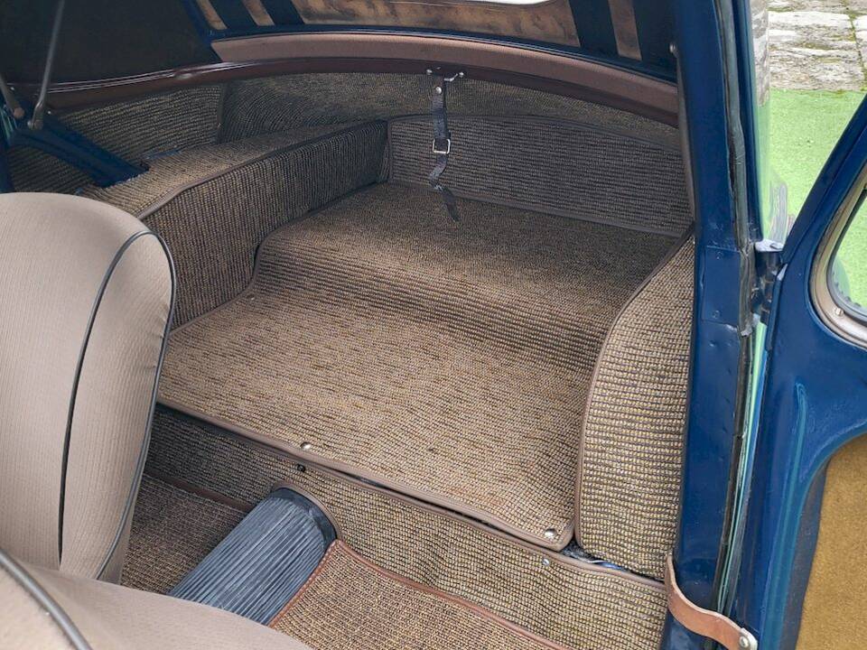 Immagine 27/46 di FIAT 500 C Topolino (1951)