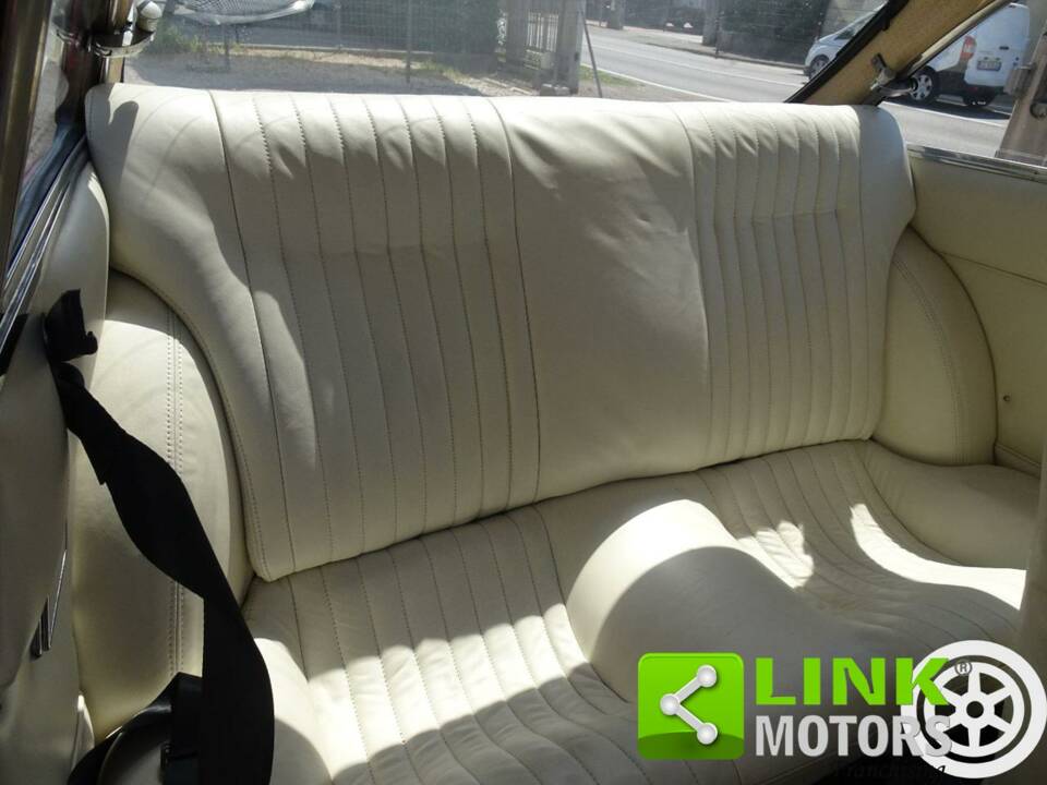 Immagine 8/10 di Alfa Romeo Giulia GT 1300 Junior (1972)