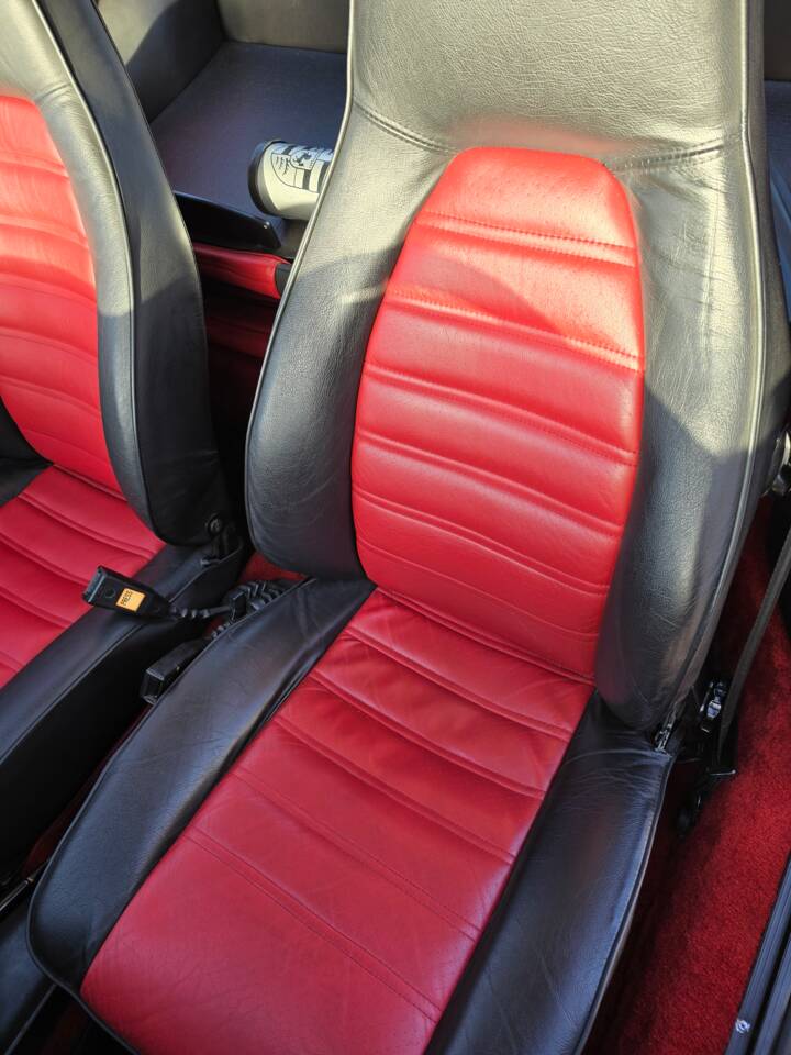 Image 33/88 of Porsche 911 Carrera 2.7 (US) (1974)