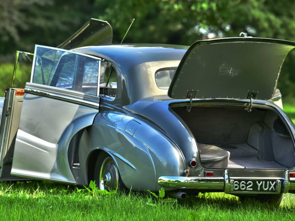 Image 12/50 de Bentley Mark VI Mulliner (1951)