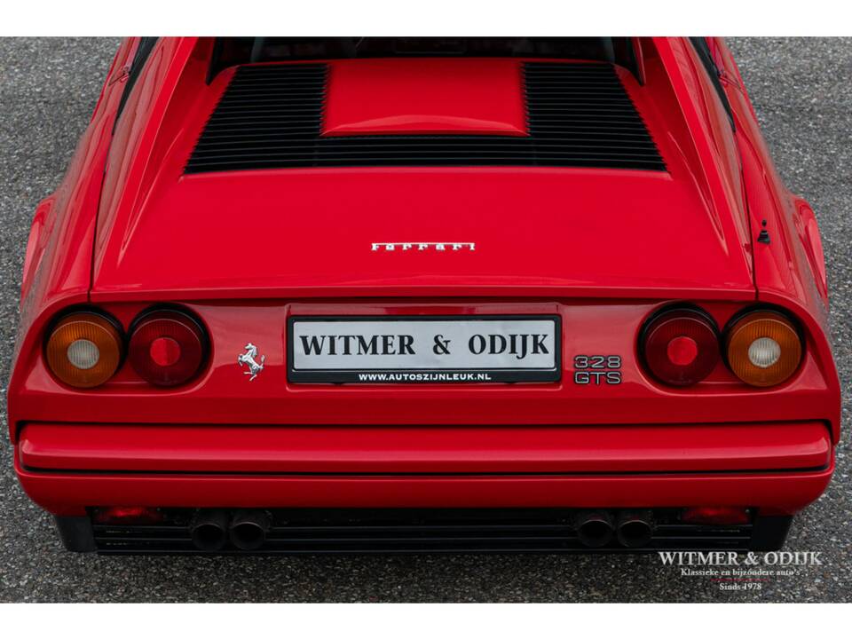 Bild 18/41 von Ferrari 328 GTS (1989)