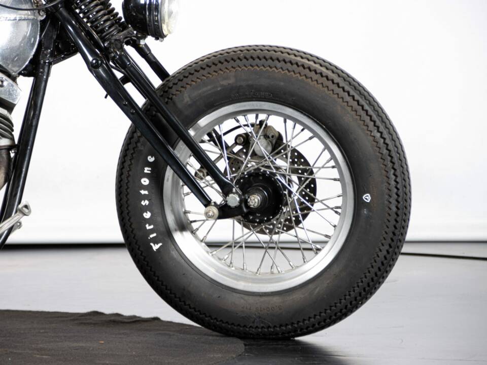 Immagine 28/50 di Harley-Davidson FLSTC Heritage Softail Classic (1997)