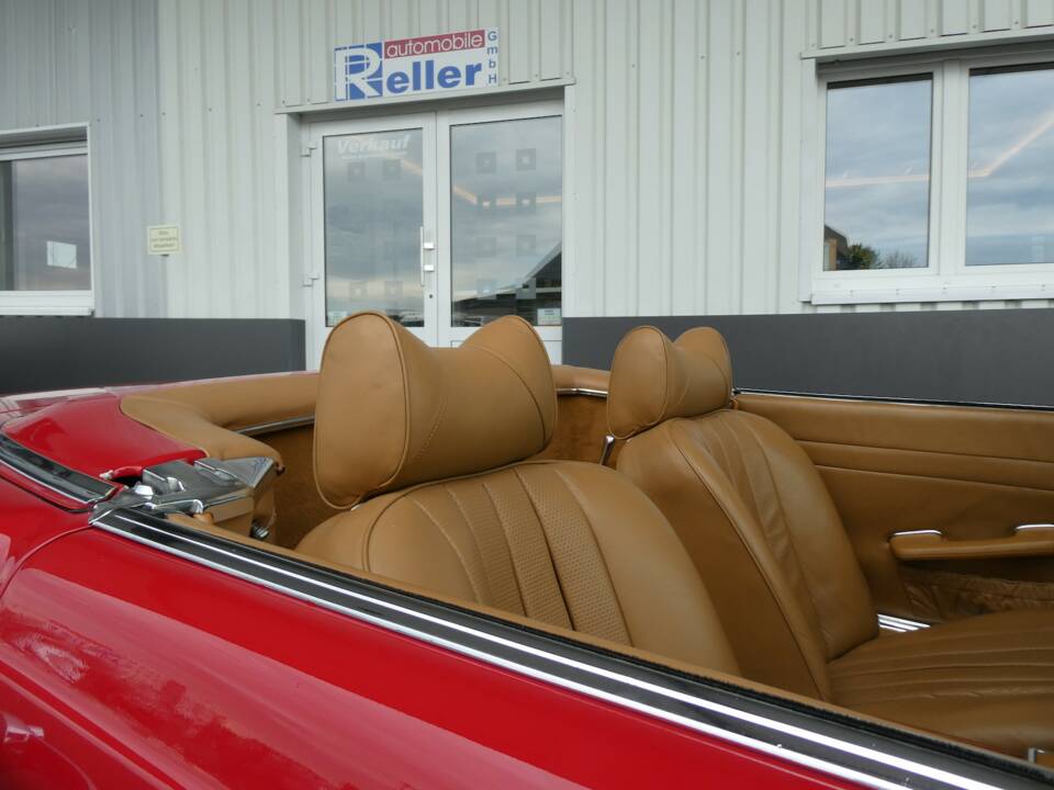 Image 15/27 of Mercedes-Benz 280 SL (1969)
