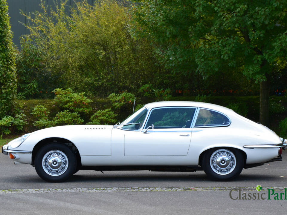 Imagen 2/50 de Jaguar E-Type V12 (2+2) (1971)