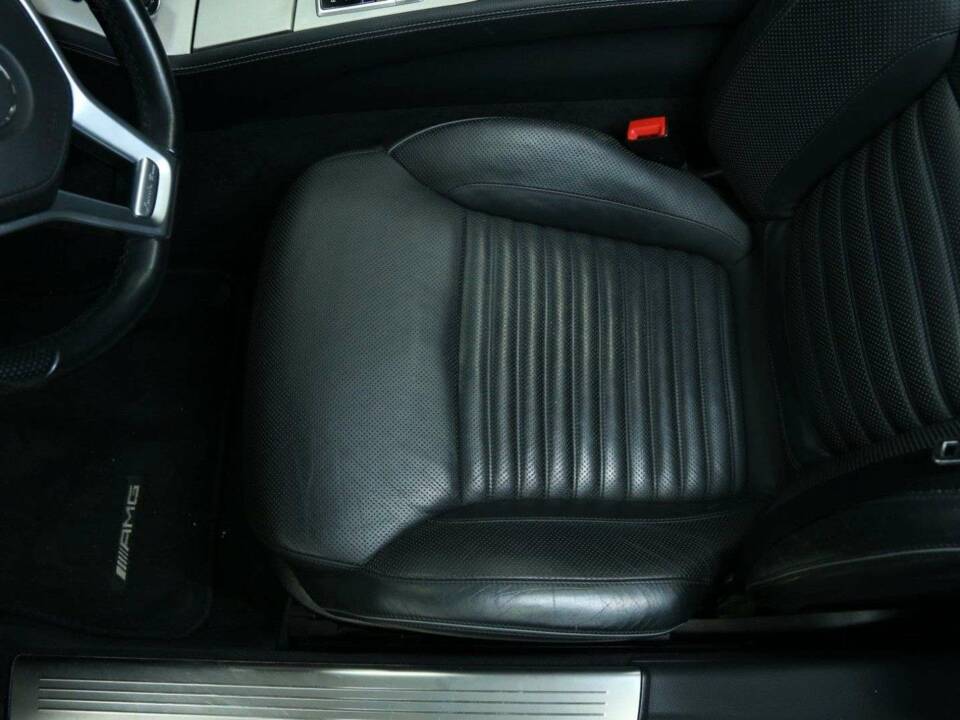 Bild 14/50 von Mercedes-Benz SL 500 (2015)