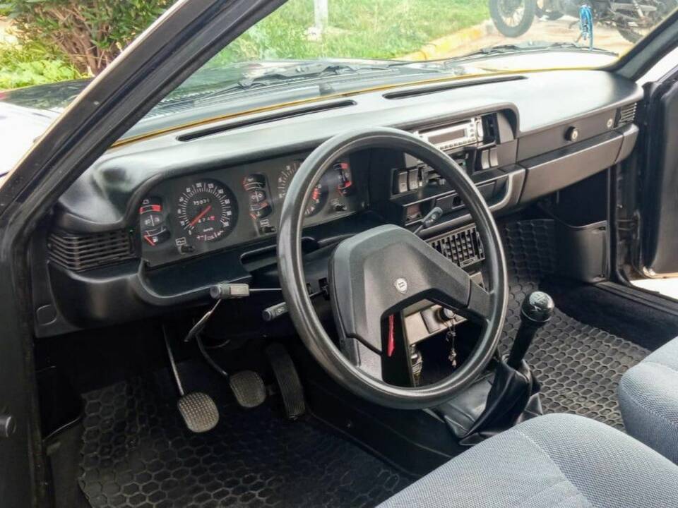 Bild 6/7 von Lancia Beta HPE 1600 (1981)