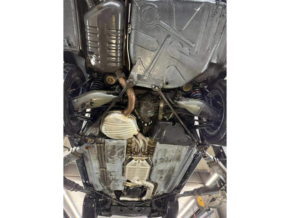 Image 44/50 of Mercedes-Benz 500 SL (1991)