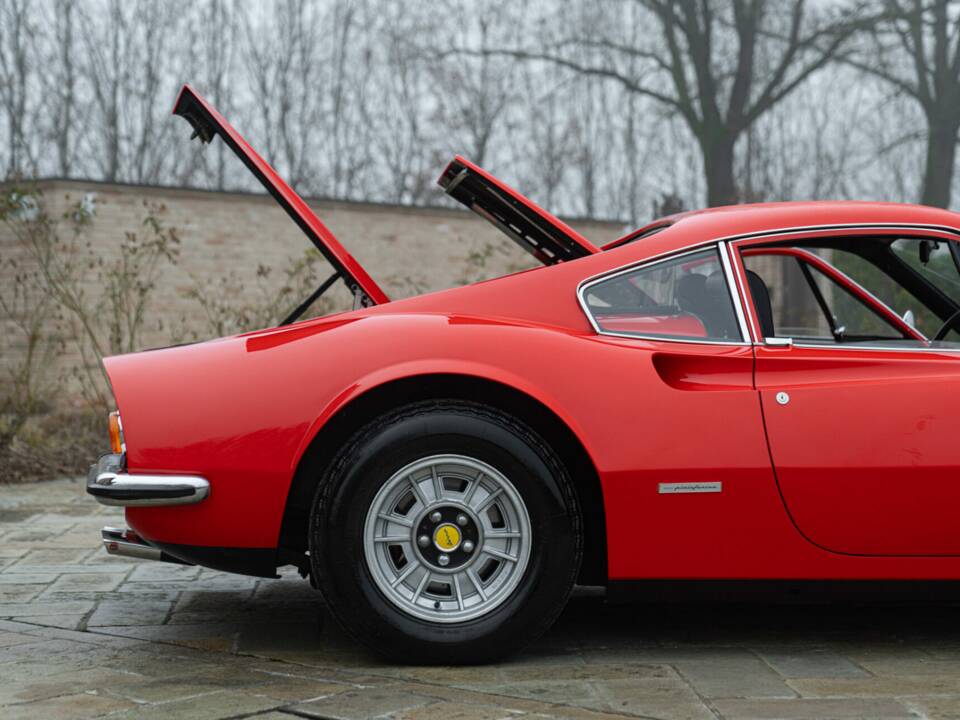 Bild 27/50 von Ferrari Dino 246 GT (1971)