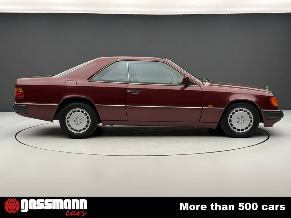 Bild 4/15 von Mercedes-Benz 300 CE-24 (1991)