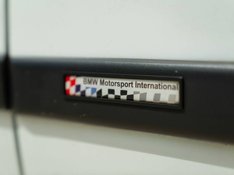 Bild 19/50 von BMW 318is "Class II" (1994)