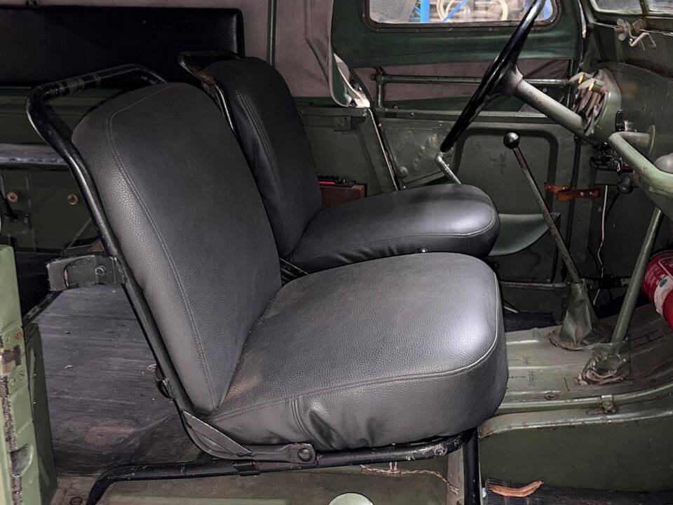 Image 19/32 de GAZ 69 (1962)