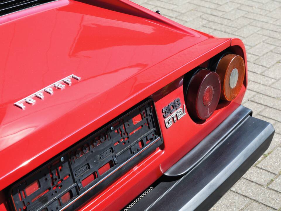 Image 39/61 of Ferrari 308 GTBi (1982)