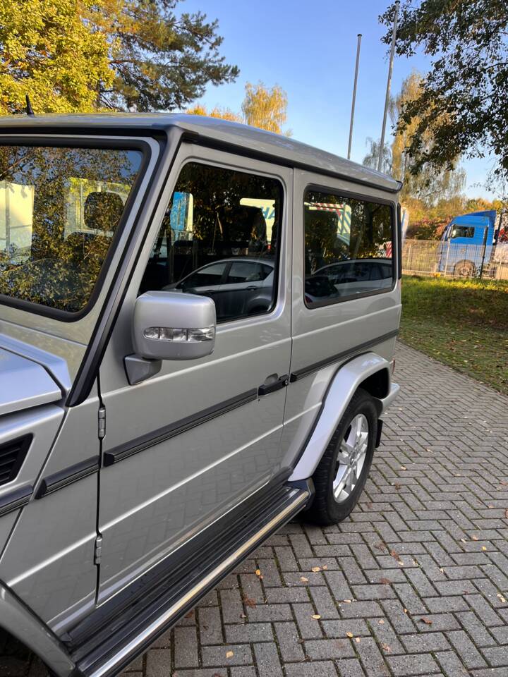 Image 8/15 of Mercedes-Benz G 350 Bluetec (SWB) (2012)