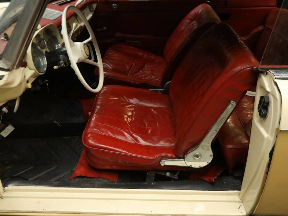 Immagine 42/50 di BMW 503 (1957)