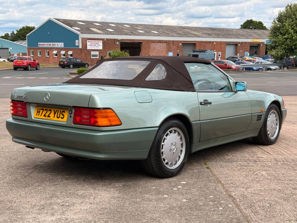 Afbeelding 12/15 van Mercedes-Benz 500 SL (1990)
