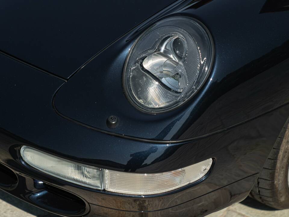 Immagine 20/50 di Porsche 911 Carrera 4S (1996)