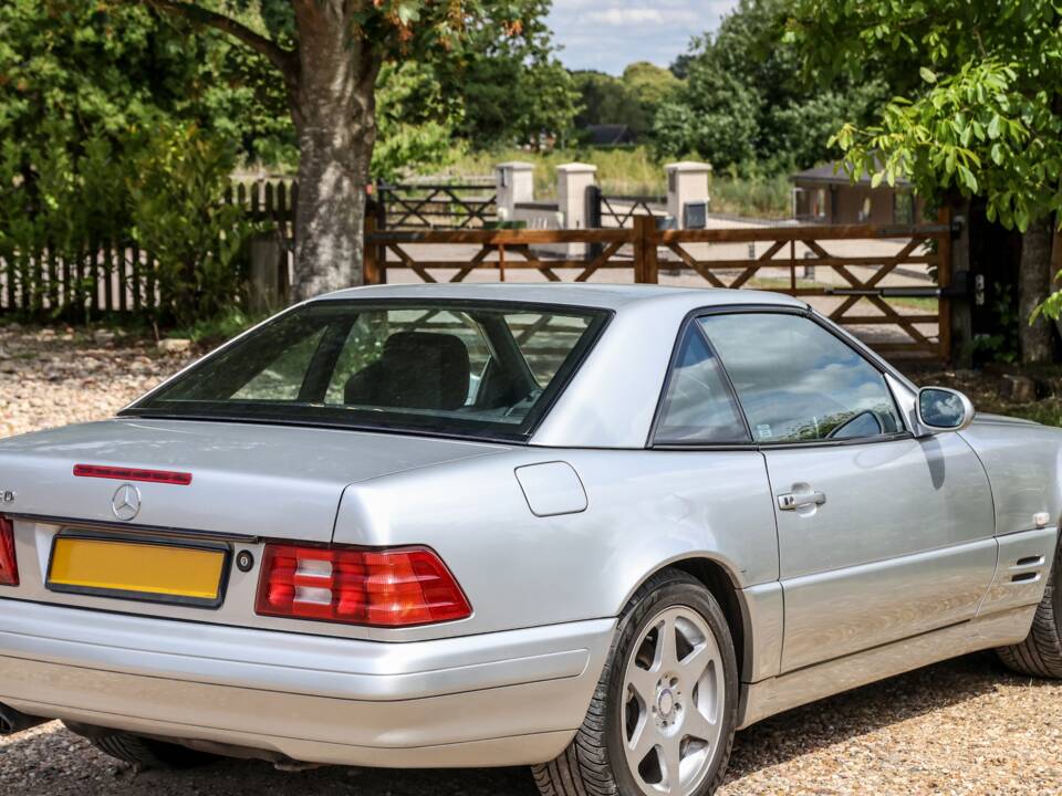 Bild 16/31 von Mercedes-Benz SL 280 (2000)