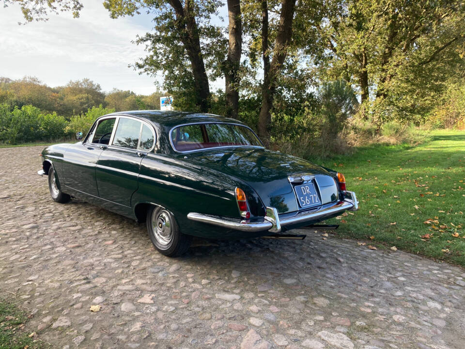 Image 27/52 de Jaguar 420 G (1967)