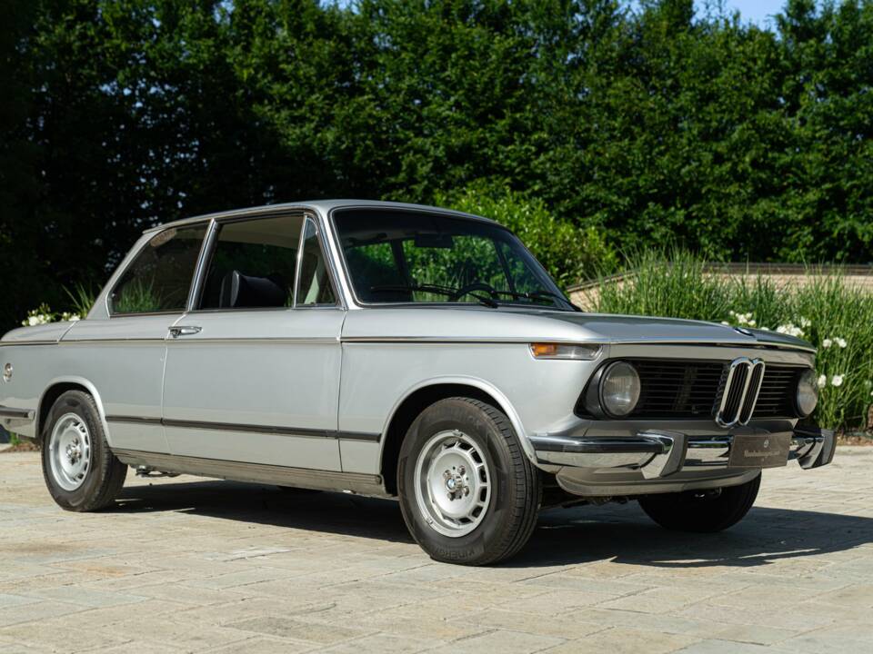 Image 2/50 of BMW 2002 tii (1975)