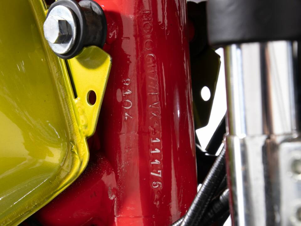 Afbeelding 38/50 van Moto Guzzi DUMMY (1972)