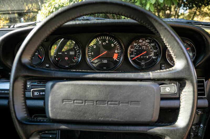 Bild 12/42 von Porsche 911 Carrera 3.2 (1989)