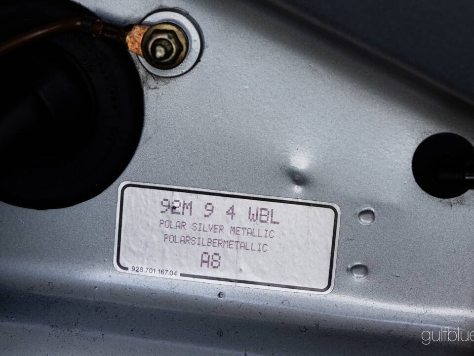 Immagine 42/73 di Porsche 911 Carrera (1995)