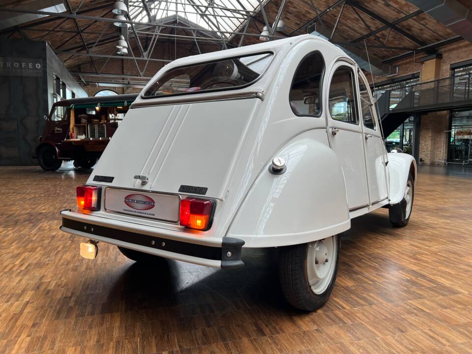 Bild 13/39 von Citroën 2 CV 6 Club (1988)