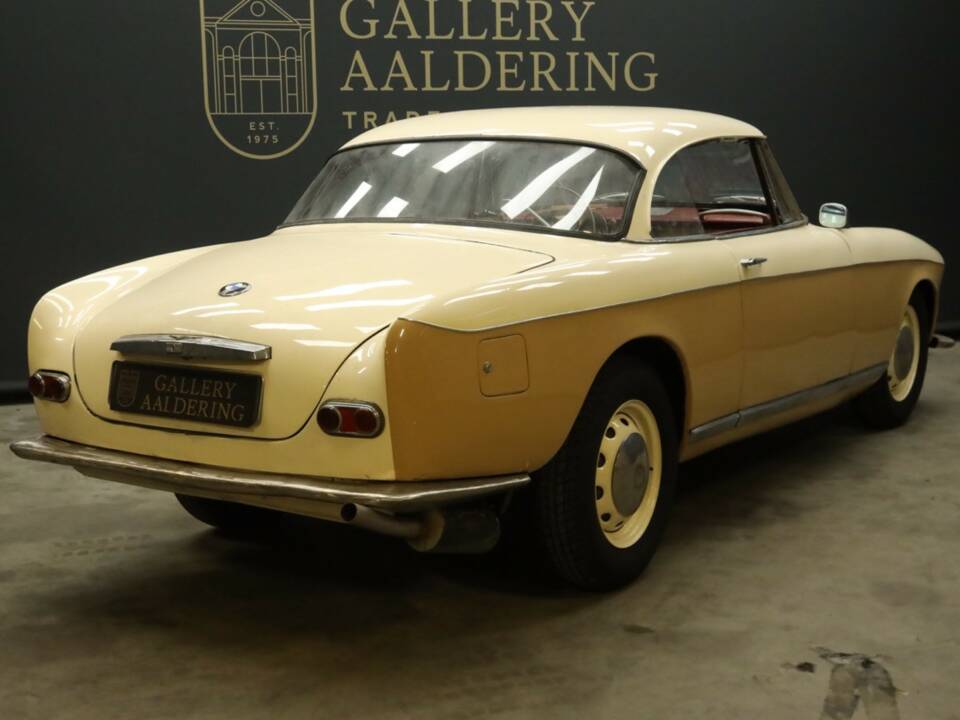 Immagine 2/50 di BMW 503 (1957)