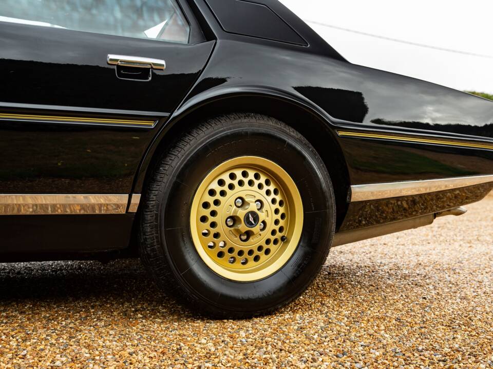 Image 21/43 of Aston Martin Lagonda (1979)