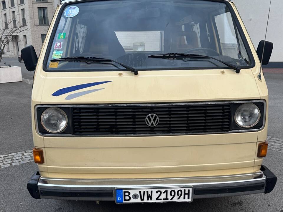 Immagine 2/19 di Volkswagen T3 Westfalia 2.0 (1980)