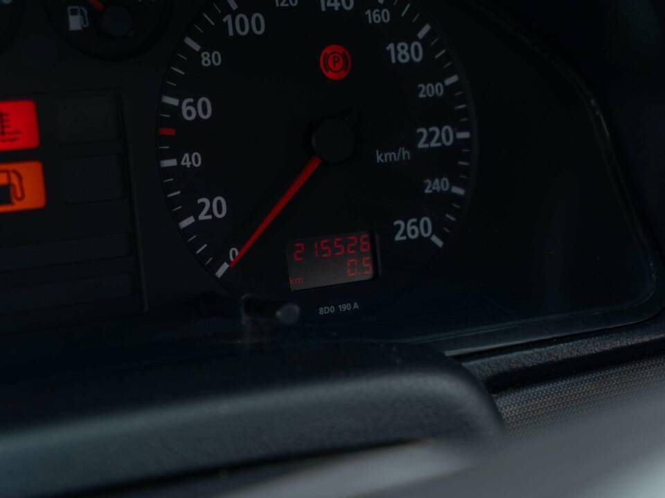 Image 37/40 de Audi A4 1.6 (1995)