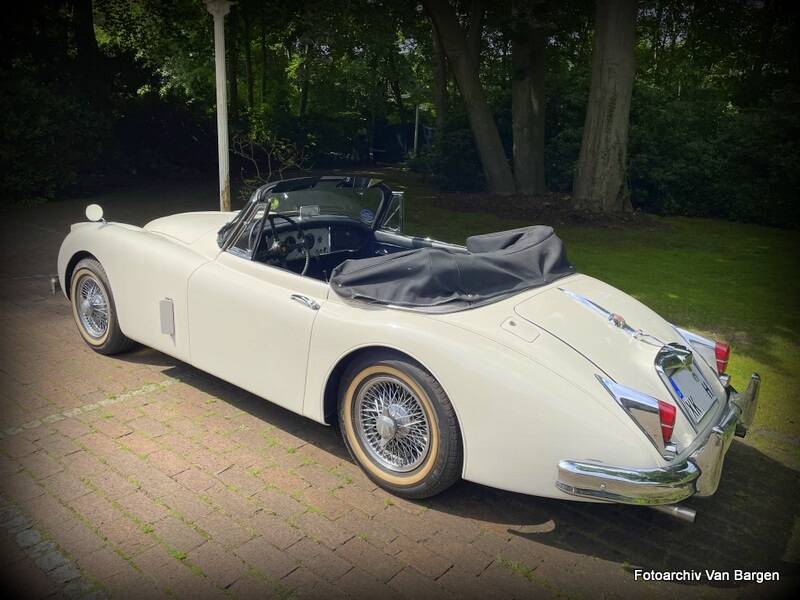 Imagen 7/13 de Jaguar XK 150 3.8 SE DHC (1960)
