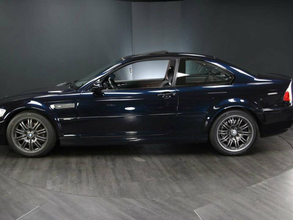 Image 8/30 of BMW M3 (2002)