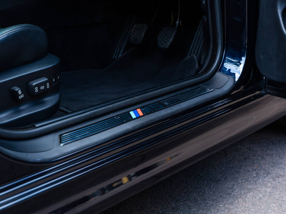 Image 46/56 of BMW M5 (2000)