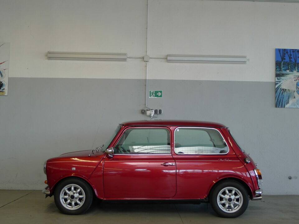 Imagen 1/37 de Mini 1000 (1986)