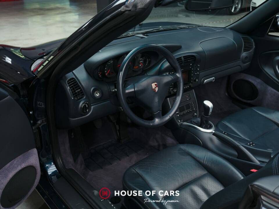 Imagen 16/25 de Porsche 911 Carrera (2004)