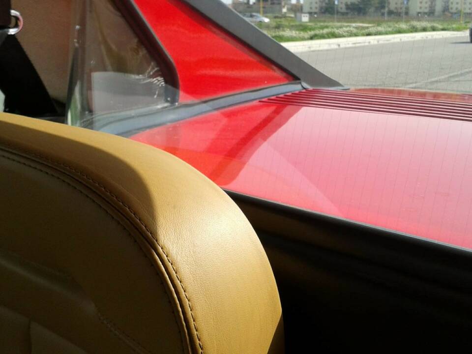 Image 32/73 de Ferrari Mondial Quattrovalvole (1984)