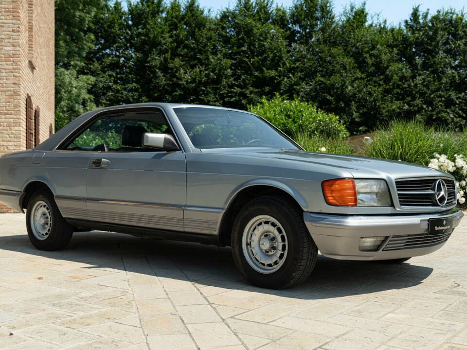 Image 2/50 of Mercedes-Benz 380 SEC (1982)