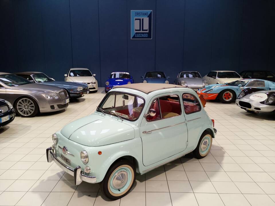 Image 2/44 of FIAT 500 D (1965)