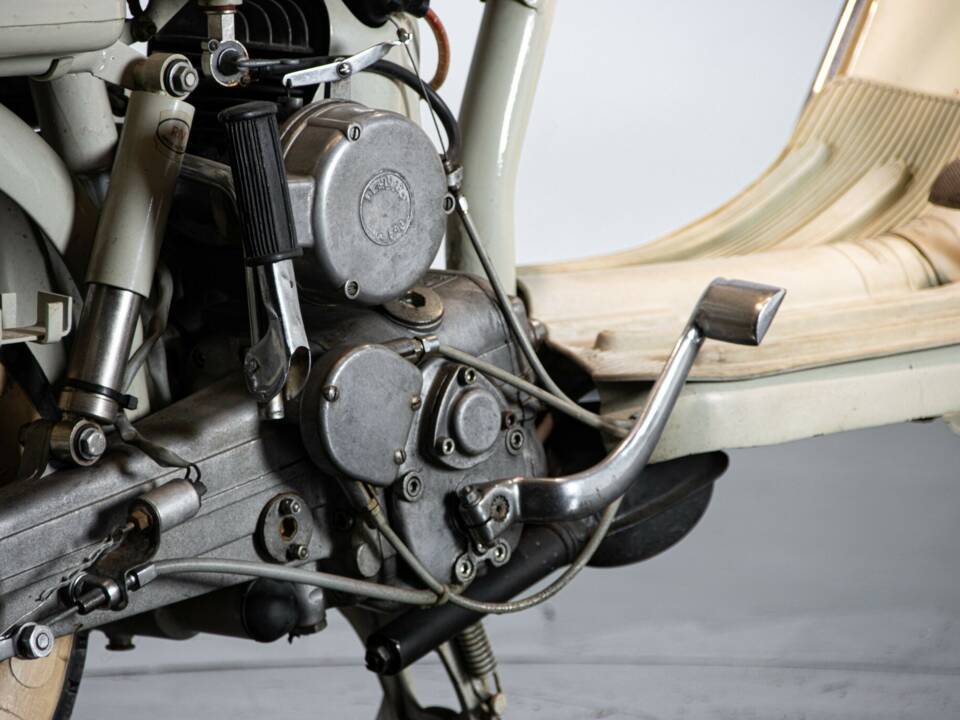 Immagine 27/50 di Innocenti Lambretta 150 D (1956)