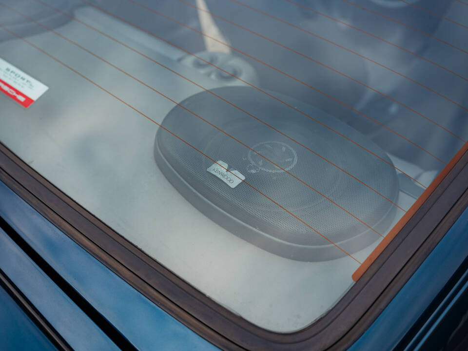 Image 83/87 of Porsche 911 Turbo 3.3 (1991)