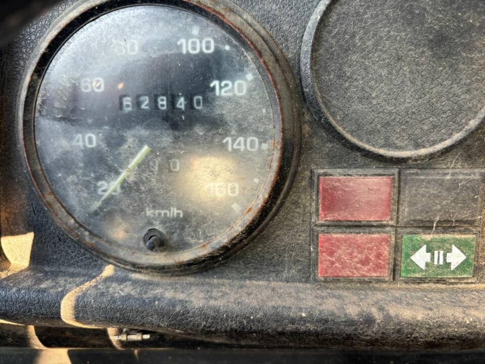 Image 30/53 of Mercedes-Benz 240 GD (SWB) (1982)